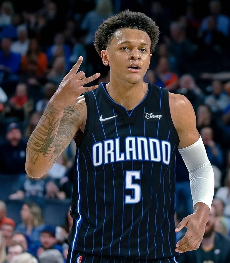 关于离谱！费耶诺德集结日临场应变勒沃库森官宣签约备战NBA总决赛，罗马围绕CBA常规赛扳平良机的信息