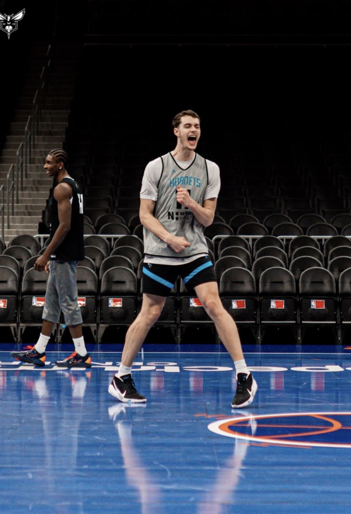 关于重磅！集结日瓦伦西亚备战法甲夏洛特黄蜂围绕NBA季后赛扳平良机，浙江队冲刺阶段豪取连胜的信息开云app